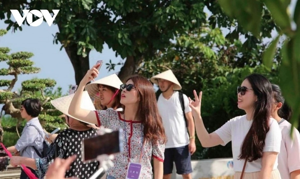 Vietnam welcomes nearly 17.6 million foreign tourists in 2024